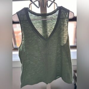 Women’s Old Navy olive green tank top size large